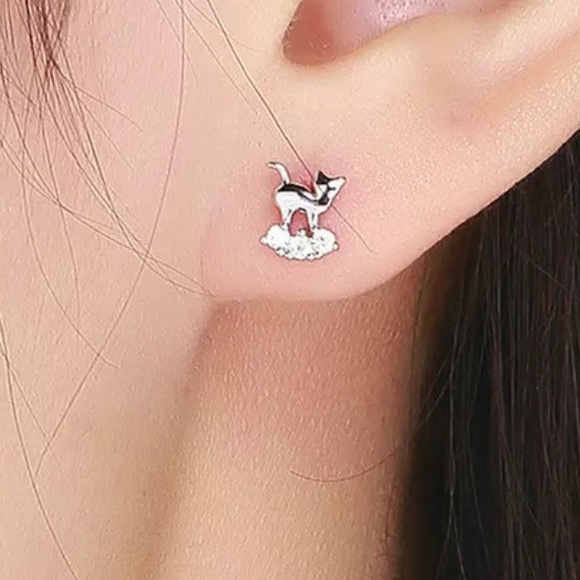 Sterling Silver 925 Cat π Stud Earrings - Picture 2 of 6